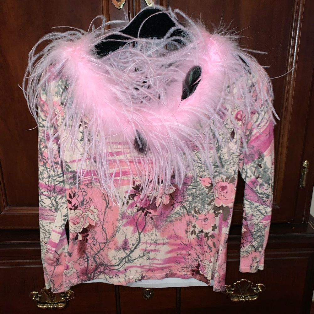 NWT Feather Top